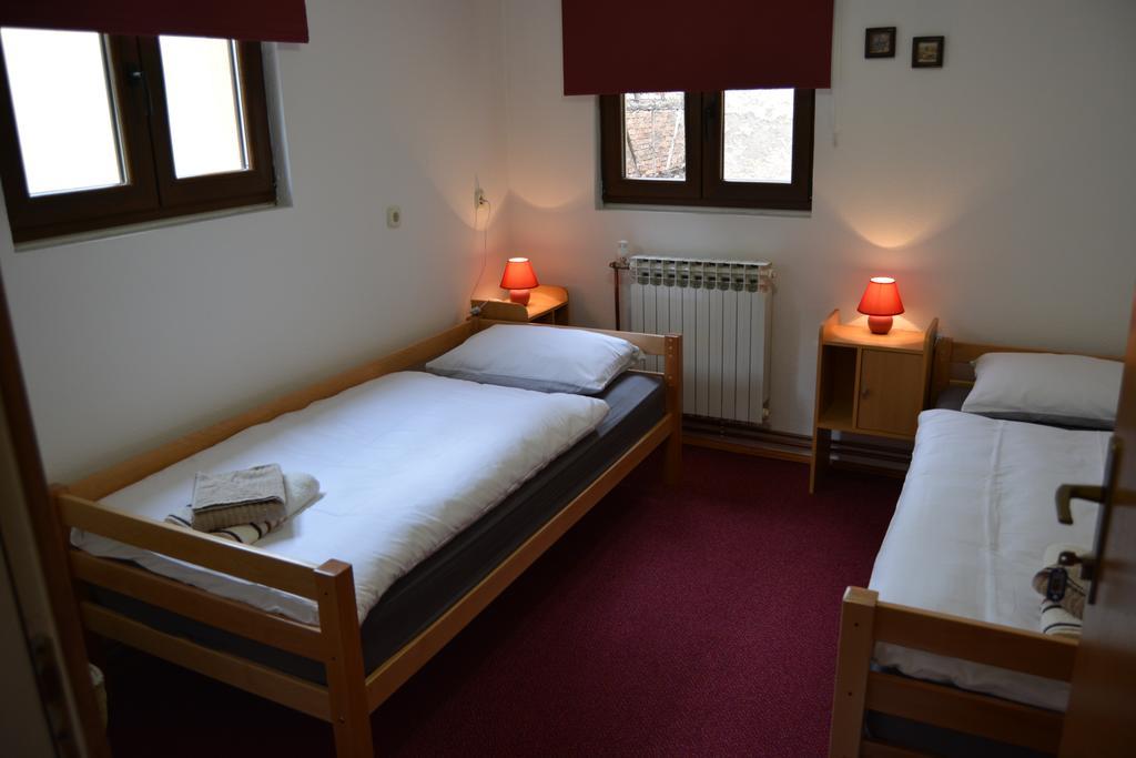Hostel Denal Sarajevo Habitación foto