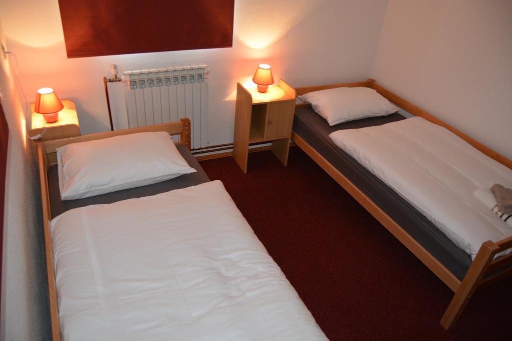 Hostel Denal Sarajevo Habitación foto